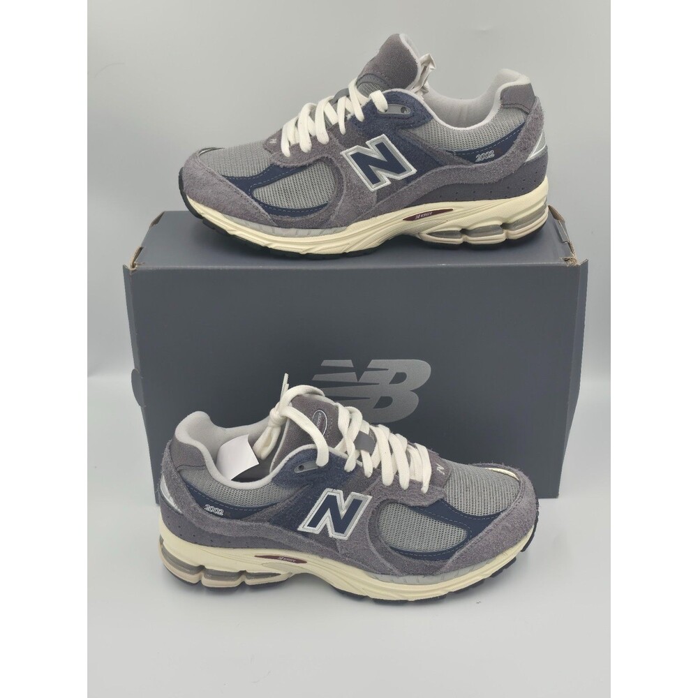 New Balance 2002R Blue Grey Navy Mens 7 Womens 8.5 Suede Sneakers New Box M2002R
